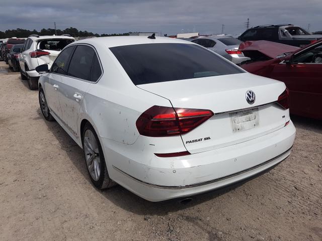 2017 VOLKSWAGEN PASSAT SEL 1VWCT7A38HC063862