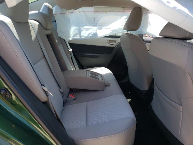  TOYOTA COROLLA 2015 Зеленый