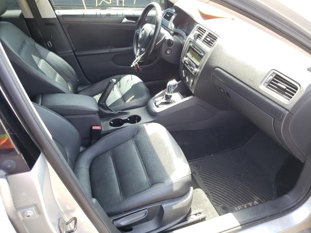 2011 VOLKSWAGEN JETTA SE 3VWDZ7AJ8BM389894