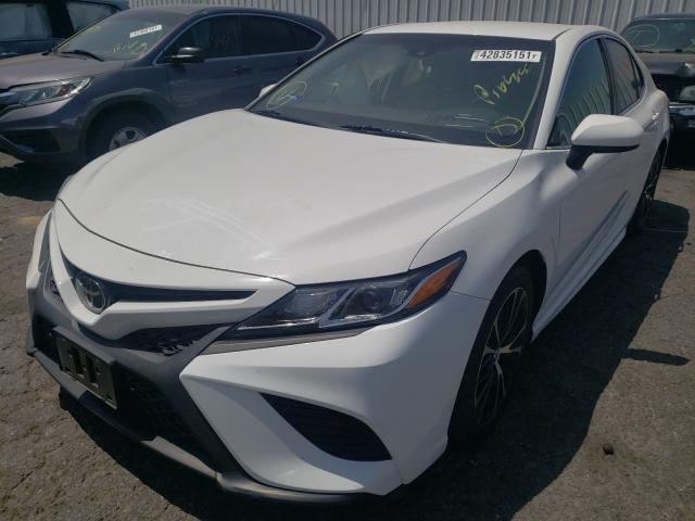 2018 TOYOTA CAMRY L 4T1B11HK7JU594044