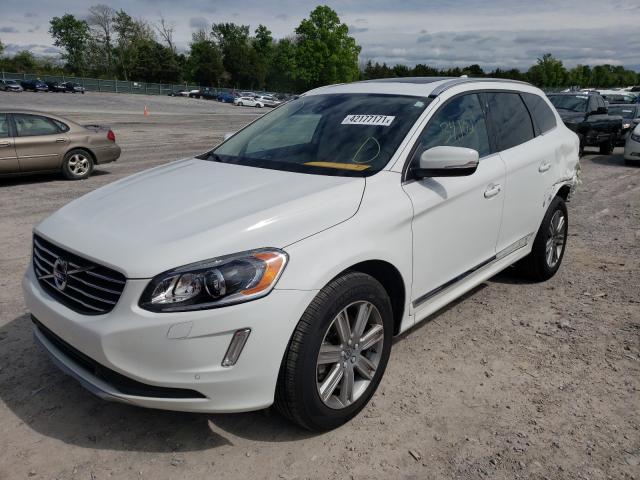 2017 VOLVO XC60 T5 IN YV440MDU3H2059384