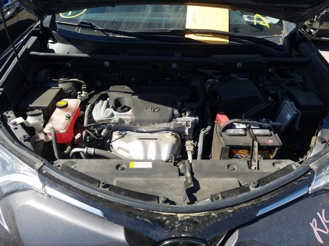 2018 TOYOTA RAV4 LE 2T3ZFREV2JW454388