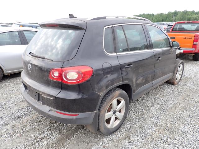 2010 VOLKSWAGEN TIGUAN S WVGAV7AX2AW003020