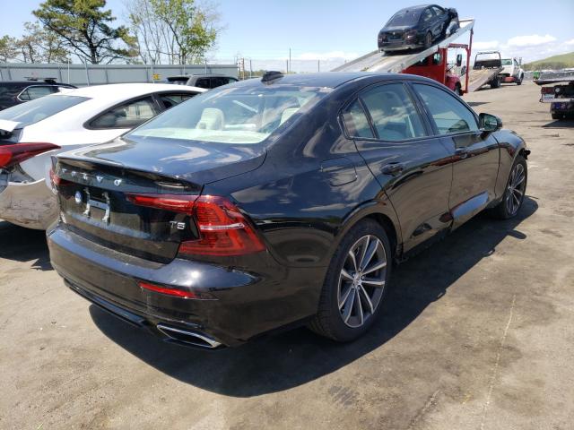 2021 VOLVO S60 T5 R-D 7JR102FZ2MG118149