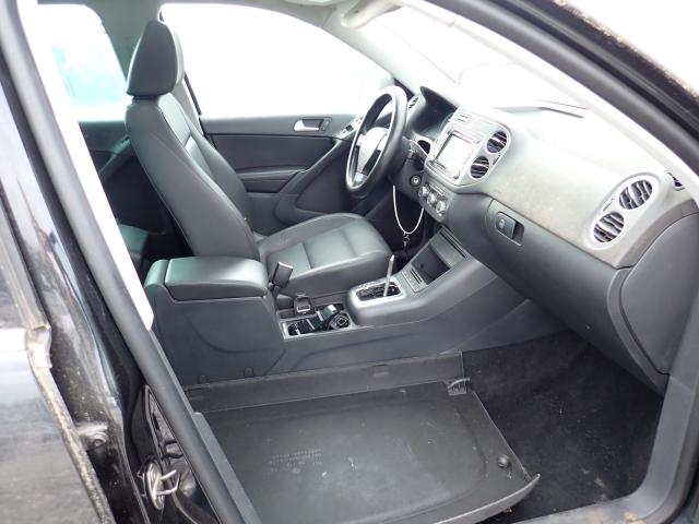 2010 VOLKSWAGEN TIGUAN S WVGAV7AX2AW003020