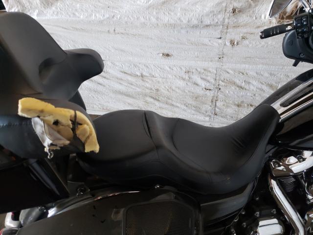 2019 HARLEY-DAVIDSON FLHX 1HD1KBC1XKB610556
