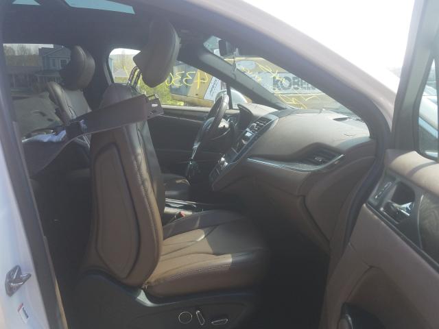 2017 LINCOLN MKC RESERV 5LMTJ3DH4HUL07227