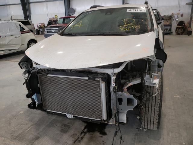 2017 TOYOTA RAV4 LE JTMBFREV9HJ133698