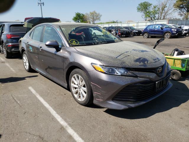 2018 TOYOTA CAMRY L 4T1B11HK1JU551612
