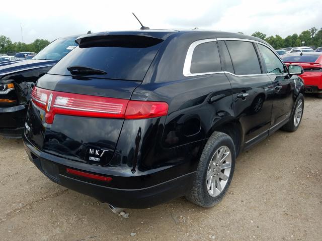 2017 LINCOLN MKT 2LMHJ5NKXHBL01943