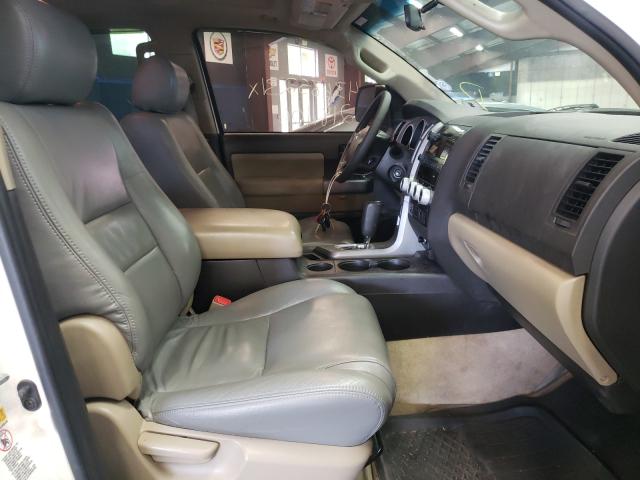 2011 TOYOTA SEQUOIA SR 5TDBY5G19BS040557