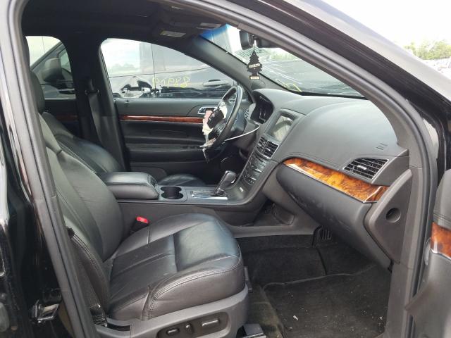 2017 LINCOLN MKT 2LMHJ5NKXHBL01943