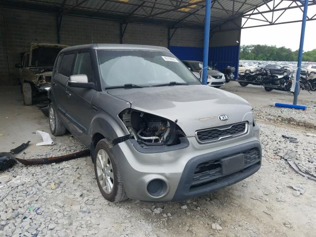 2013 KIA SOUL + KNDJT2A64D7578545
