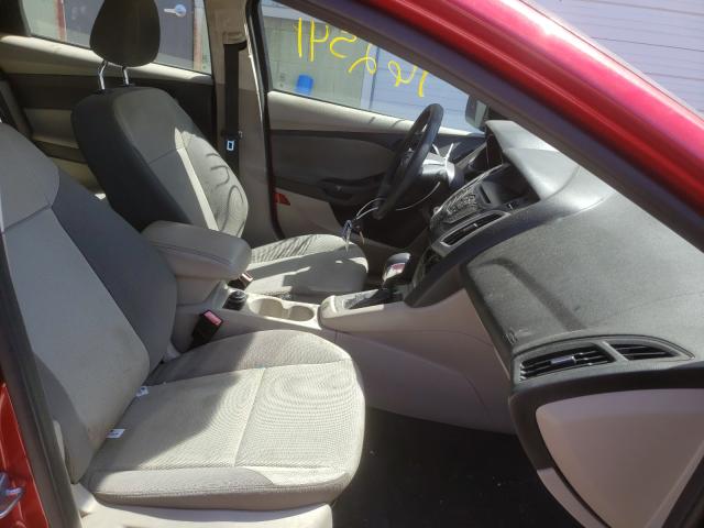  FORD FOCUS 2012 Красный