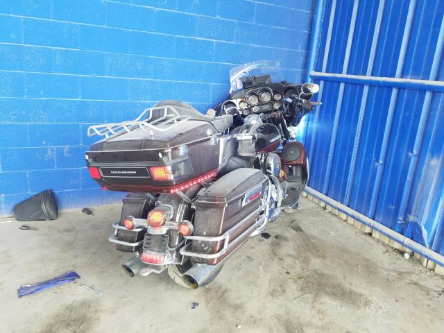 2011 HARLEY-DAVIDSON FLHTK 1HD1KEM17BB674571
