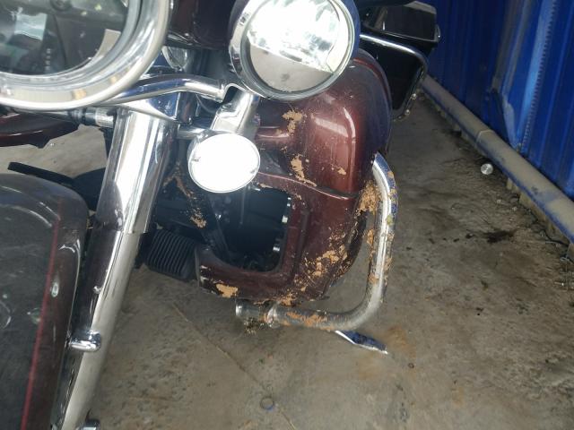 2011 HARLEY-DAVIDSON FLHTK 1HD1KEM17BB674571