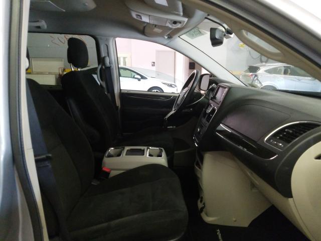 2016 CHRYSLER TOWN & COU 2C4RC1BG5GR189758