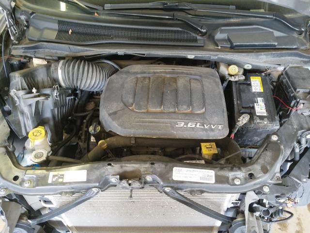 2016 CHRYSLER TOWN & COU 2C4RC1BG5GR189758