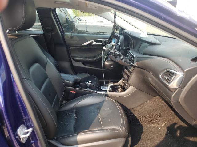 2017 INFINITI QX30 BASE SJKCH5CP8HA021791
