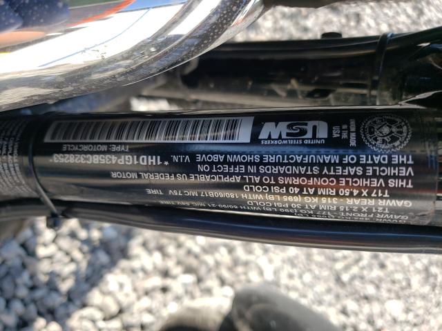 2011 HARLEY-DAVIDSON FXDWG 1HD1GP435BC328253