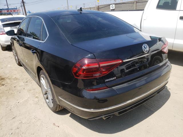 2017 VOLKSWAGEN PASSAT R-L 1VWDT7A34HC073910