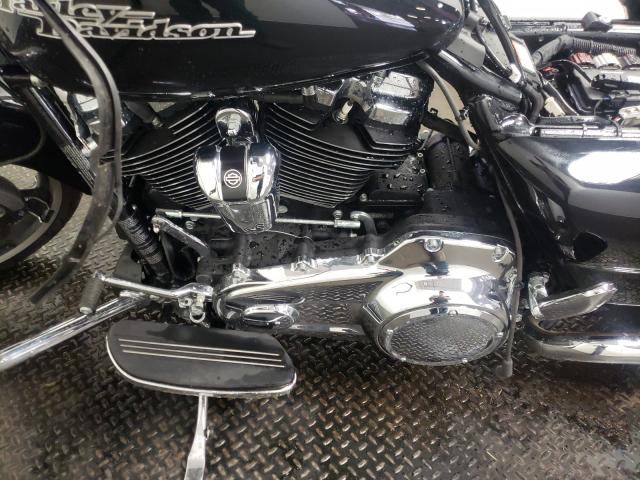 2019 HARLEY-DAVIDSON FLHX 1HD1KBC15KB684600