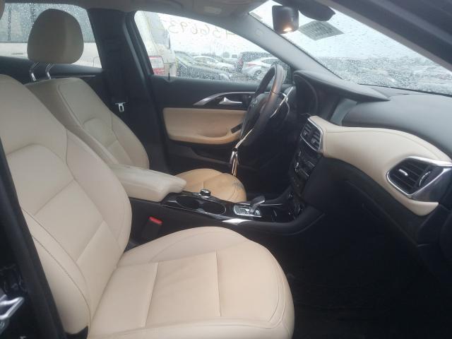 2018 INFINITI QX30 BASE SJKCH5CR2JA048458