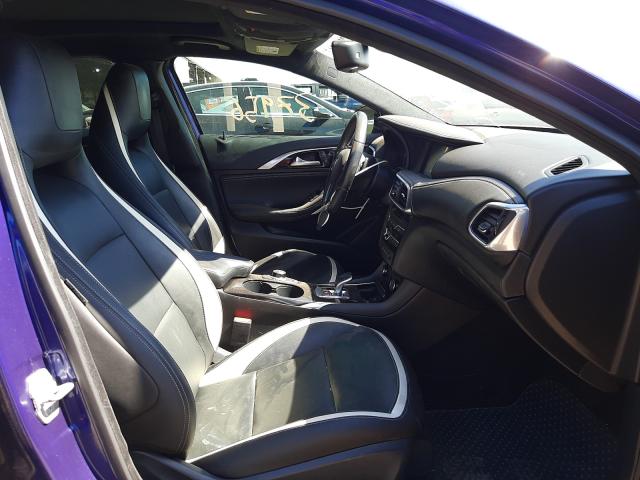 2017 INFINITI QX30 BASE SJKCH5CP4HA018211