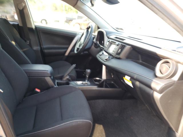 2018 TOYOTA RAV4 HV LE JTMRJREV8JD191979
