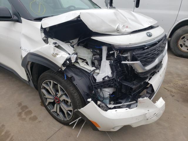 2021 KIA SELTOS SX KNDETCA22M7098671