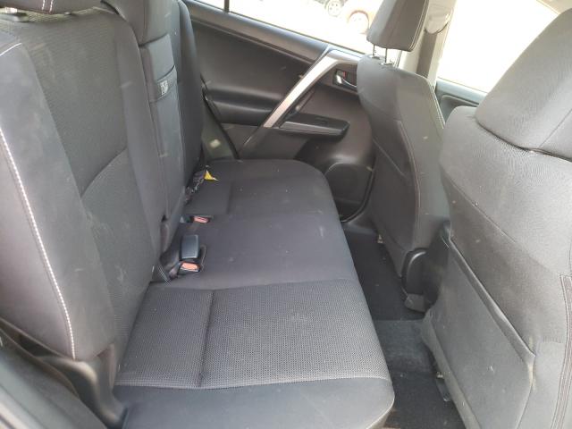 2018 TOYOTA RAV4 HV LE JTMRJREV8JD191979