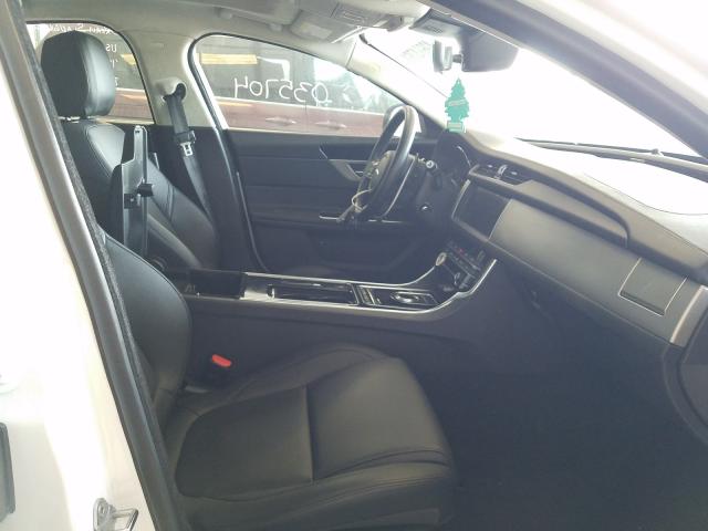 2019 JAGUAR XF PREMIUM SAJBJ4FX7KCY79145