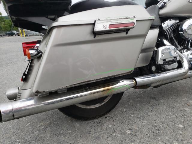 2009 HARLEY-DAVIDSON FLHX 1HD1KB4199Y646194