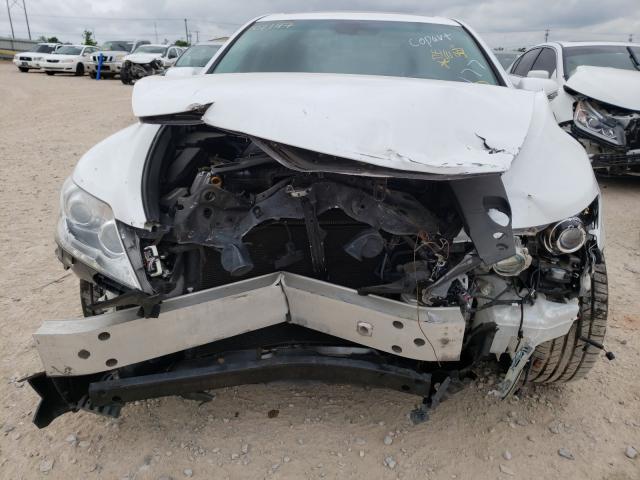 2011 LEXUS LS 460 JTHBL5EF1B5102177