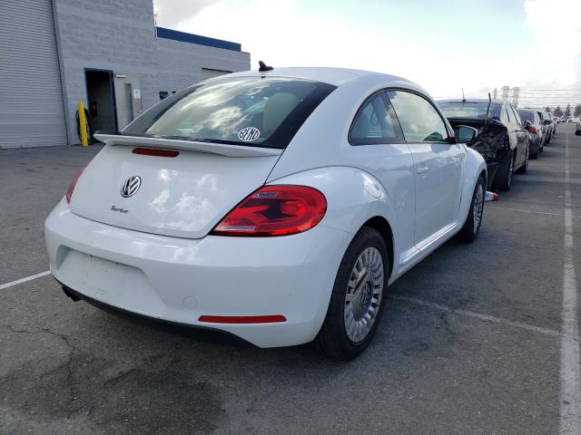 2016 VOLKSWAGEN BEETLE SE 3VWJ17AT7GM614924