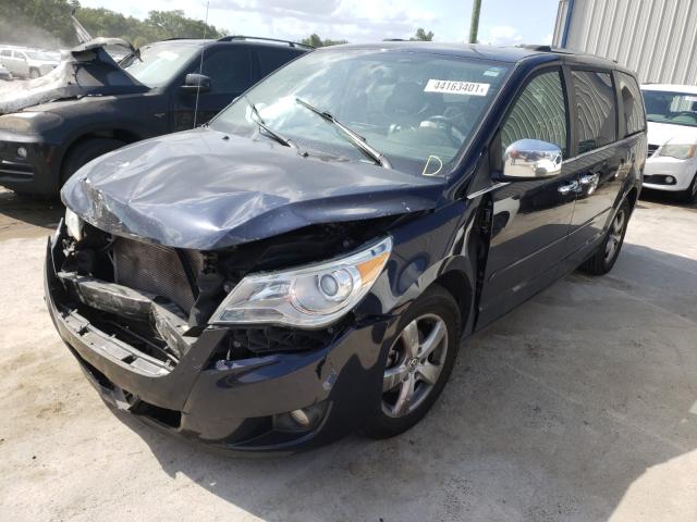 2011 VOLKSWAGEN ROUTAN SEL 2V4RW6DG6BR717033
