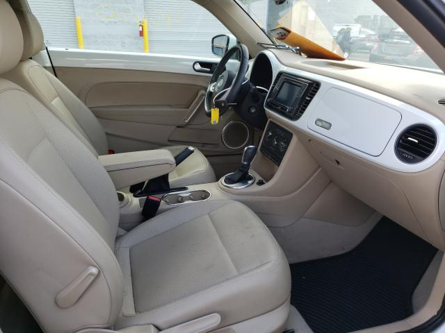 2016 VOLKSWAGEN BEETLE SE 3VWJ17AT7GM614924