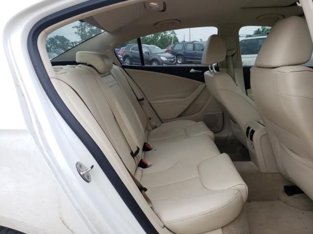 2010 VOLKSWAGEN PASSAT KOM WVWJM7AN0AE102558