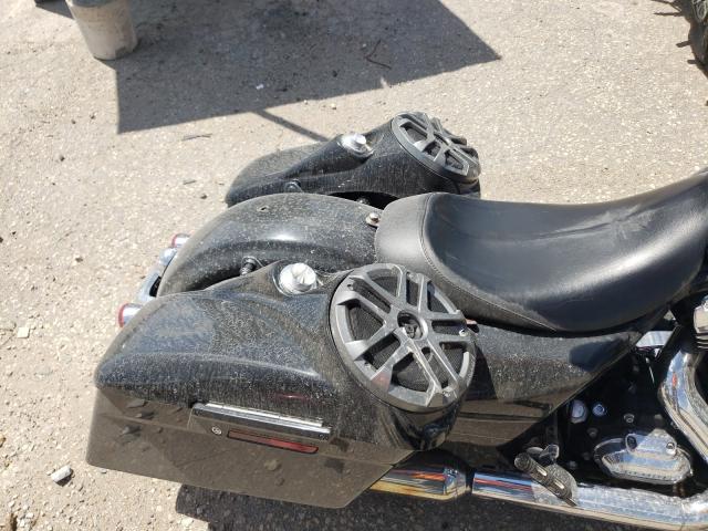 2010 HARLEY-DAVIDSON FLH 1HD1KB410AB641022