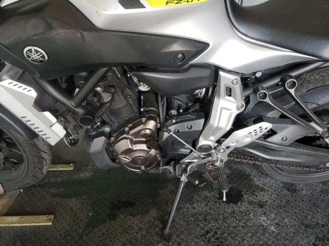 2017 YAMAHA FZ07 JYARM06EXHA012401