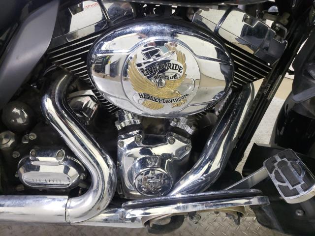 2010 HARLEY-DAVIDSON FLHTCU 1HD1FC414AB672204