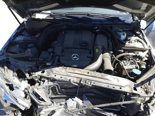 2012 MERCEDES-BENZ C250 WDDGF4HB3CR236478
