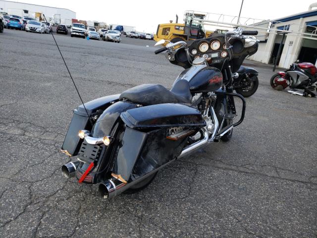 2011 HARLEY-DAVIDSON FLHX 1HD1KBM14BB641249