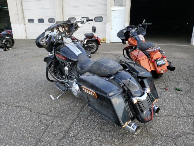 2011 HARLEY-DAVIDSON FLHX 1HD1KBM14BB641249
