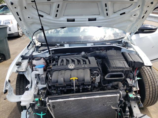 2018 VOLKSWAGEN PASSAT GT 1VWJM7A33JC050575
