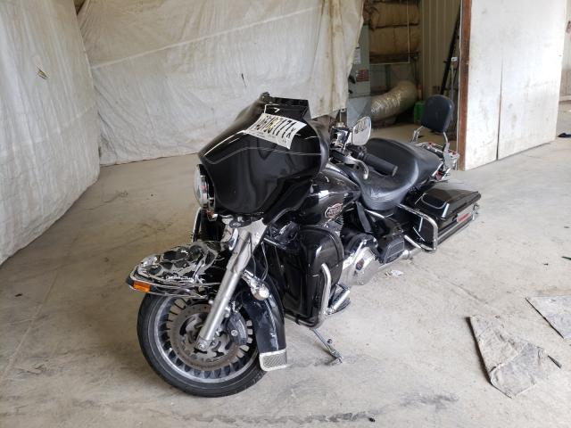 2010 HARLEY-DAVIDSON FLHTCU 1HD1FC415AB604977
