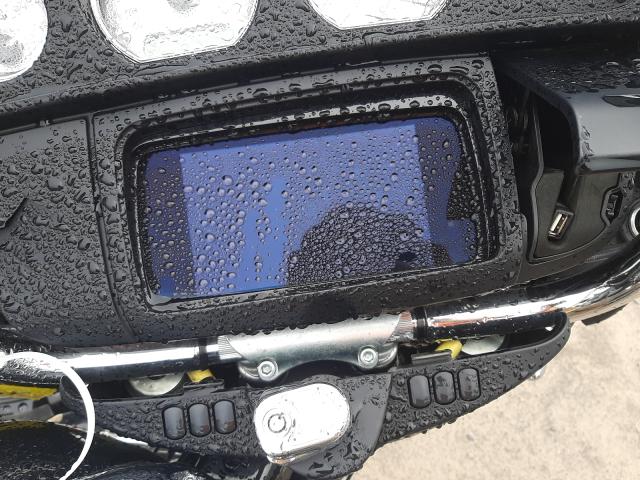 2020 HARLEY-DAVIDSON FLHX 1HD1KBC17LB656430