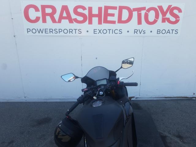 2019 YAMAHA YZFR3 A MH3RH18Y2KK002132