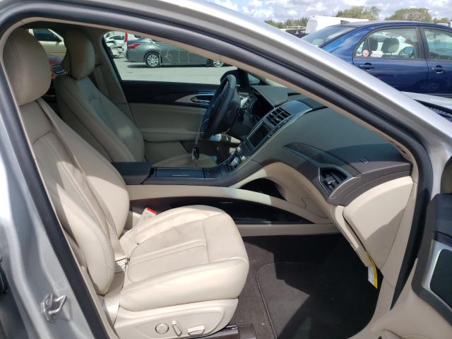 2019 LINCOLN MKZ RESERV 3LN6L5C92KR630805