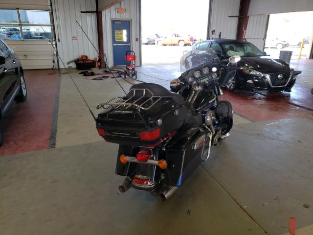 2010 HARLEY-DAVIDSON FLHTK 1HD1KEM12AB656347